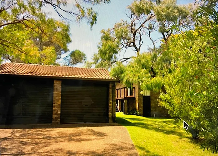 Absolute Beachfront Mollymook